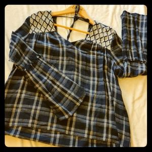 Plaid top
